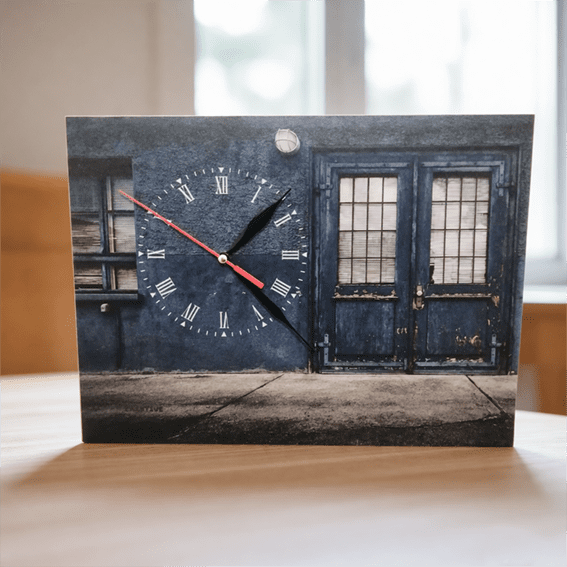 Wall clock
